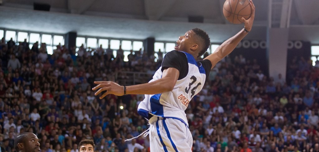 jugador de baloncesto